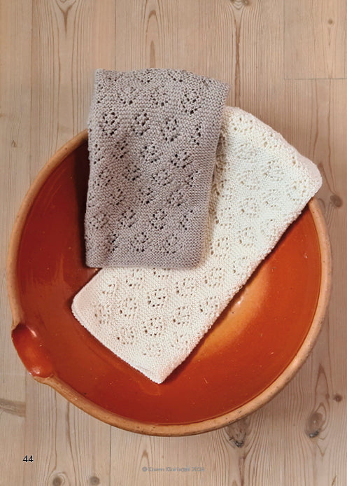 "Retstrikkede hulmønstre - inspireret af Shetland Lace"