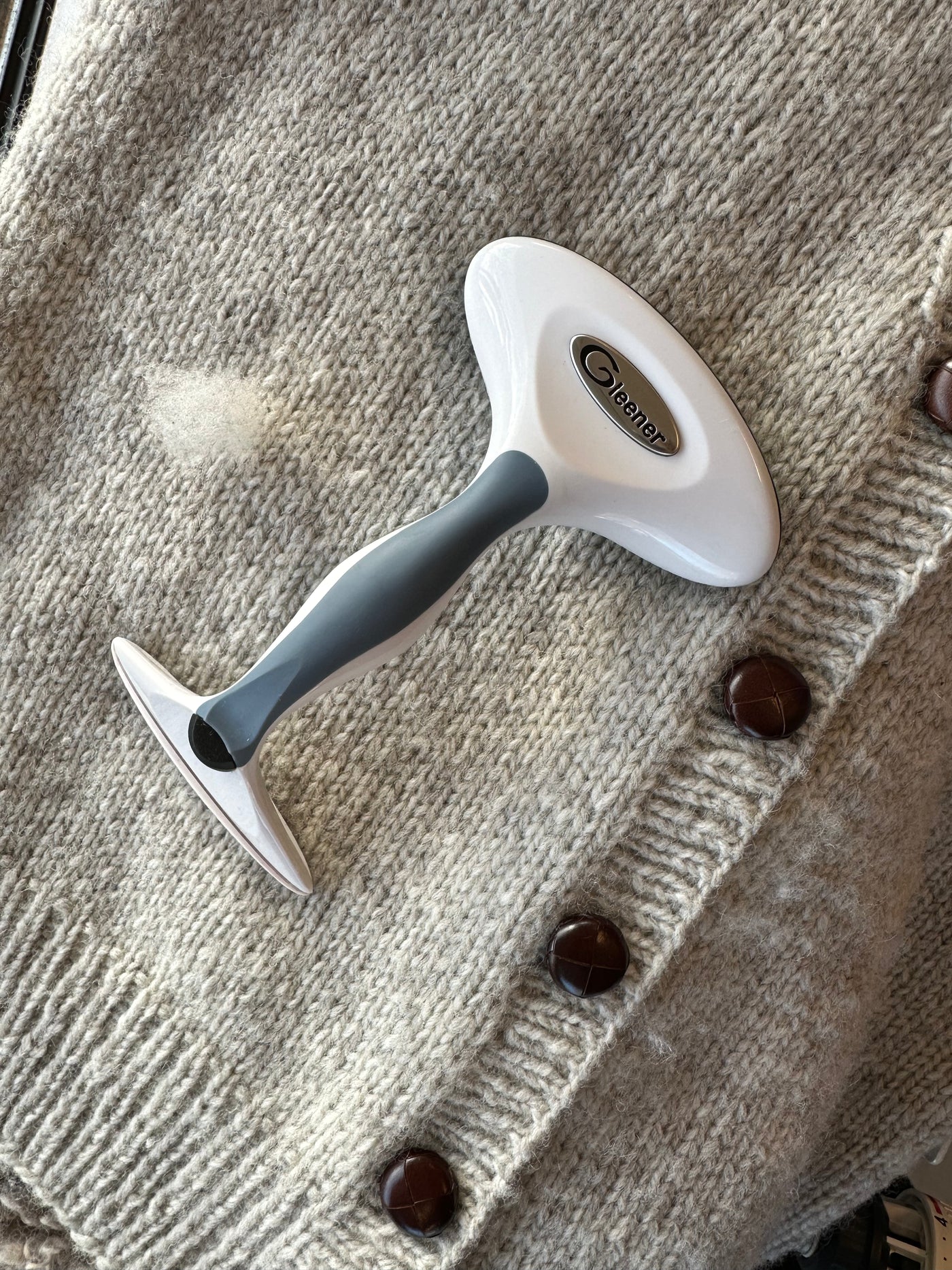 Gleener Fabric Shaver – Yarnloving